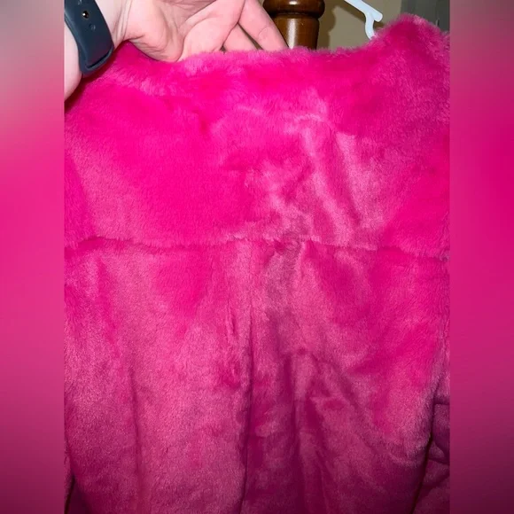 See And Be Seen Pink Faux Fur Jacket - Picture 13 of 15